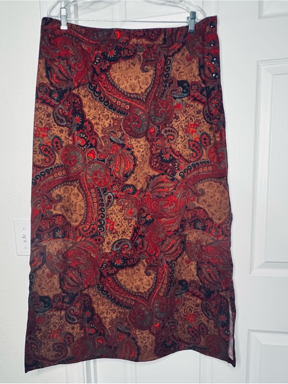VTG Islander Sz 20W Women's Red/Brown Paisley Maxi Skirt Polyester/Spandex 2%
